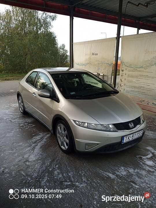 Używany Honda Civic 140 KM (102 kW) 2007 Złoty Hatchback