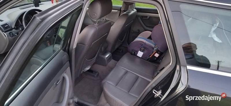 Czarny Używany 2001 Audi A4 Kombi | 7500 zł (Uczciwa cena) - Obraz 1/4