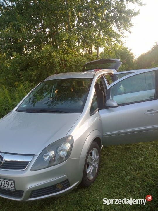 Srebrny Używany 2006 Opel Zafira Minivan | 10 500 zł (Uczciwa cena) - Obraz 1/4