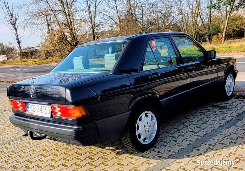 Używany Mercedes 190 1993 Fioletowy Sedan/Limuzyna