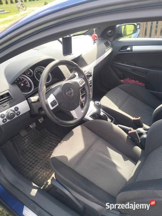 Używany Opel Astra GTC 2005 Niebieski Coupe