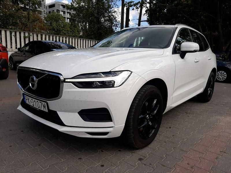 Biały (metalik) Używany 2021 Volvo XC60 SUV | 133 900 zł (Uczciwa cena) - Obraz 1/4