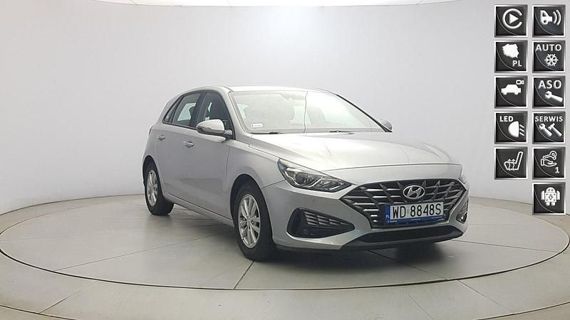 Srebrny Używany 2022 Hyundai i30 Hatchback | 49 850 zł (Uczciwa cena) - Obraz 1/4