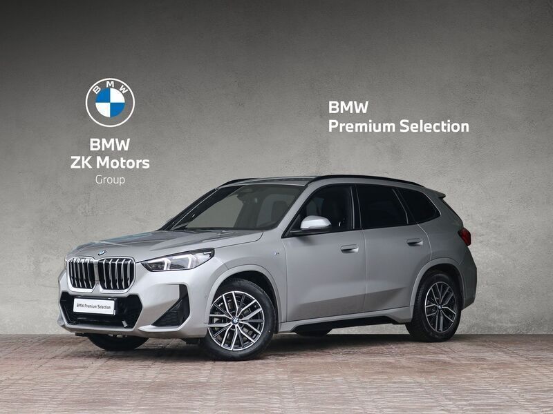Srebrny space metalizowany Używany 2024 BMW X1 Luxury Line SUV | 209 900 zł - Obraz 1/3