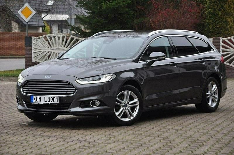 Używany Ford Mondeo 210 KM (154 kW) 2015 Szary (metalik) Kombi