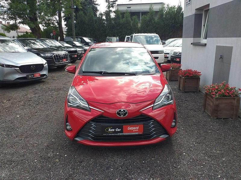 Czerwony Używany 2019 Toyota Yaris Hatchback | 47 900 zł (Dobra cena) - Obraz 1/4