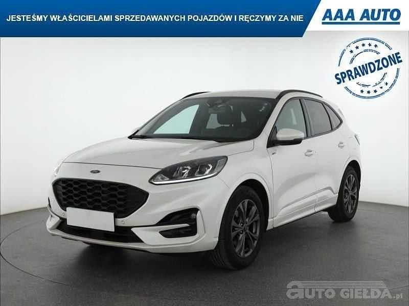 Używany Ford Kuga 150 KM (110 kW) 2023 Biały SUV