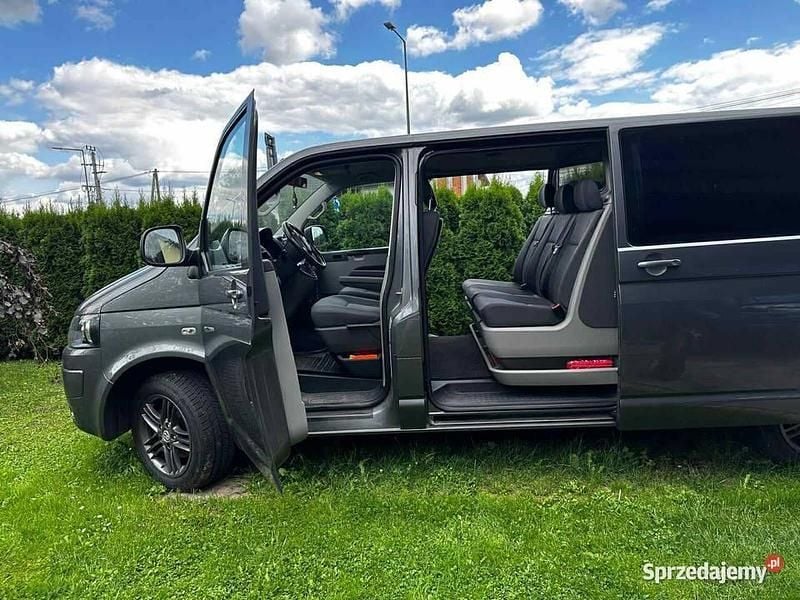 Używany VW T5 2013 Van