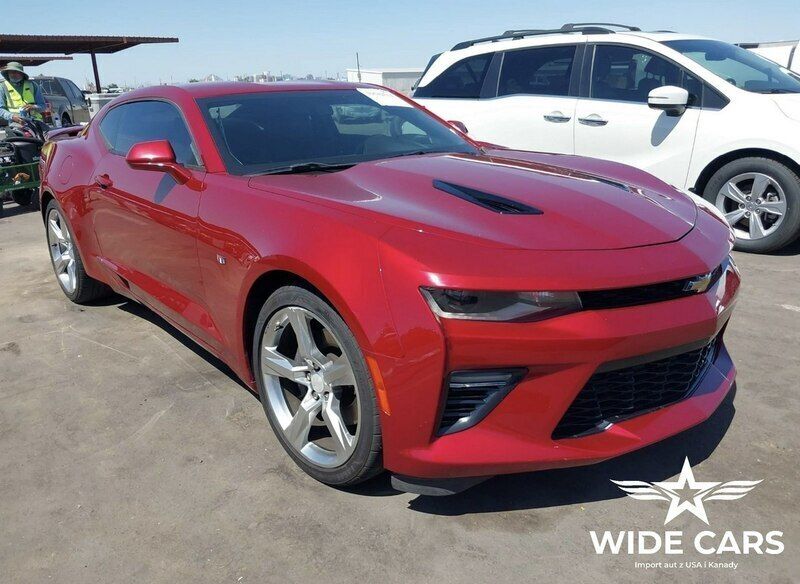 Czerwony (metalik) Używany 2017 Chevrolet Camaro Coupe | 67 300 zł - Obraz 1/4