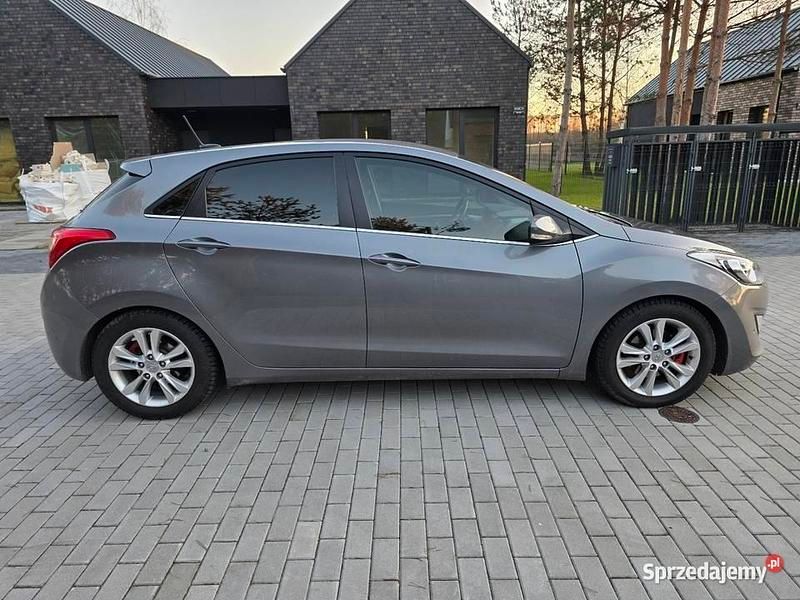 Używany Hyundai i30 Premium 2012 Grafitowy Hatchback