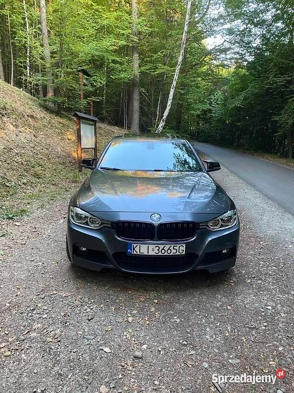 Grafitowy Używany 2017 BMW 330 Sedan/Limuzyna | 72 500 zł - Obraz 1/4