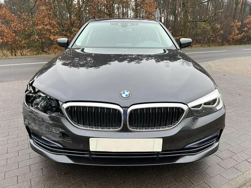 Używany BMW M550 190 KM (139 kW) 2020 Szary Sedan/Limuzyna
