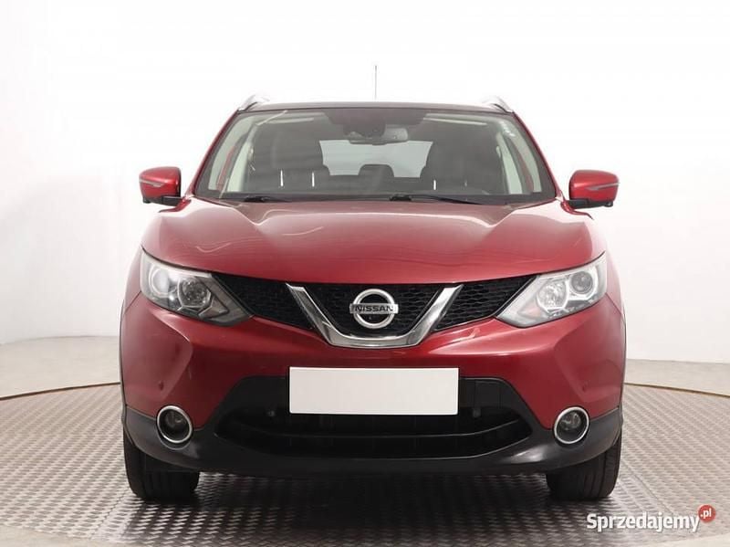 Czerwony Używany 2014 Nissan Qashqai SUV | 37 999 zł (Uczciwa cena) - Obraz 1/4