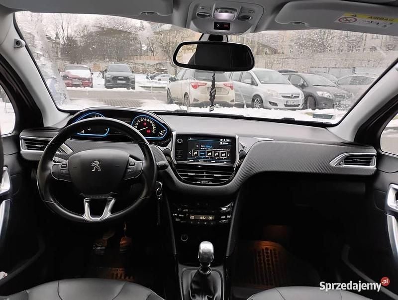 Używany Peugeot 2008 2019 Czerwony SUV