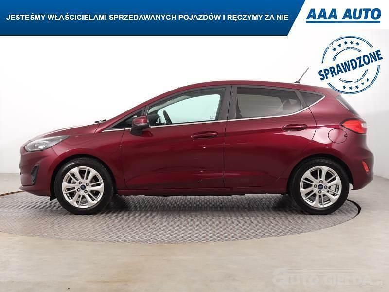 Używany Ford Fiesta 2021 Czerwony Hatchback