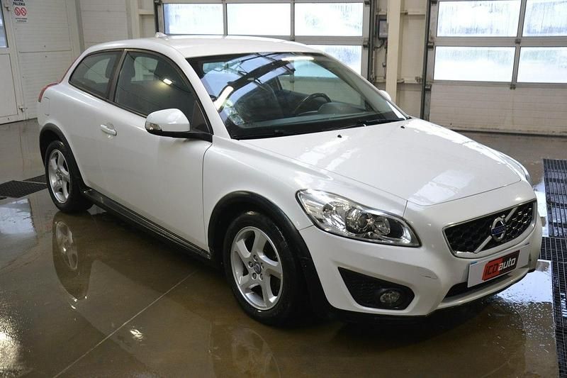 Używany Volvo C30 112 KM (82 kW) 2012 Biały Hatchback