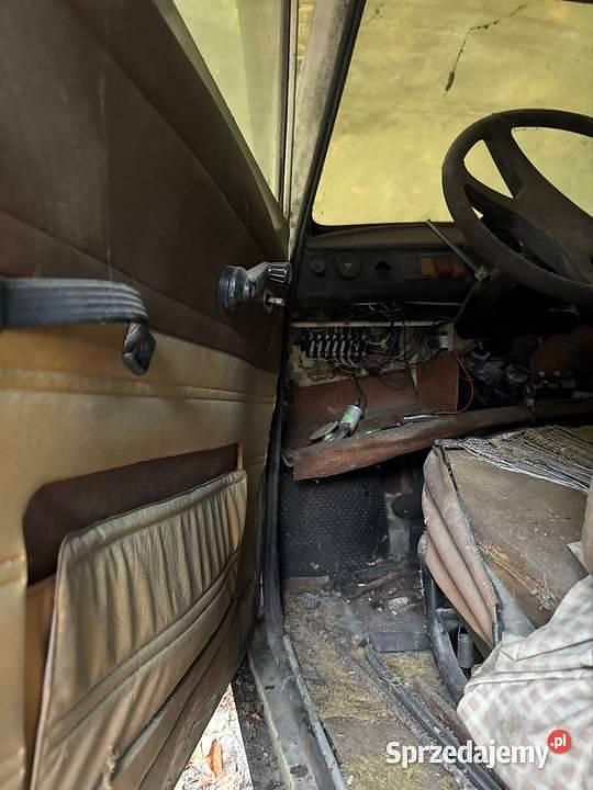 Używany Trabant 601 1982 Szary Sedan/Limuzyna