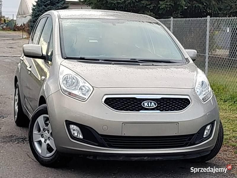 Używany Kia Venga 90 KM (66 kW) 2012 Szary Hatchback