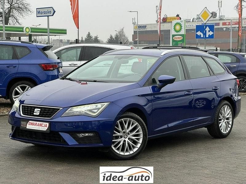Niebieski Używany 2020 Seat Leon Business Kombi | 58 900 zł (Uczciwa cena) - Obraz 1/4