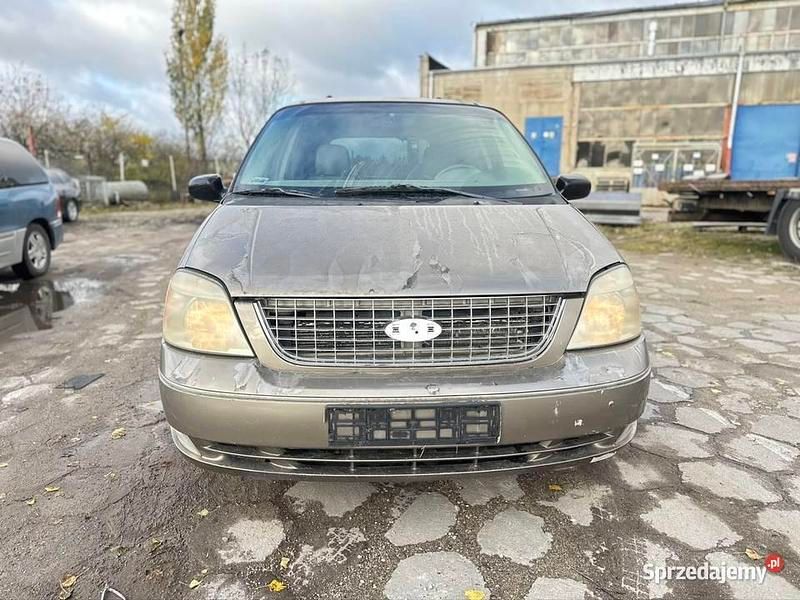 Zielony Używany 2004 Ford Freestar SEL Van | 5600 zł - Obraz 1/4