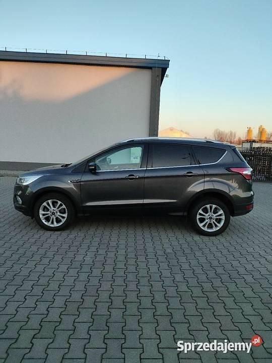 Grafitowy Używany 2018 Ford Kuga SUV | 59 900 zł (Dość drogi) - Obraz 1/4