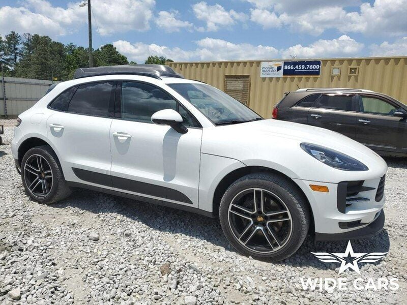 Biały (metalik) Używany 2021 Porsche Macan Sport SUV | 134 600 zł - Obraz 1/4