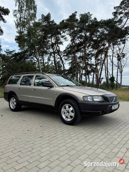 Beżowy Używany 2001 Volvo XC70 SUV | 7900 zł - Obraz 1/4