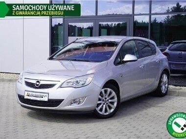 Srebrny Używany 2012 Opel Astra Hatchback | 34 999 zł (Uczciwa cena) - Obraz 1/4