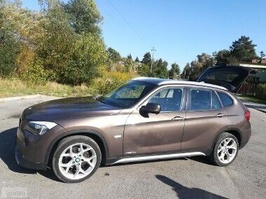 Złoty Używany 2010 BMW X1 SUV | 43 000 zł (Drogi) - Obraz 1/4