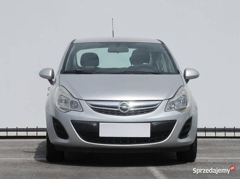 Używany Opel Corsa 2011 Srebrny Hatchback