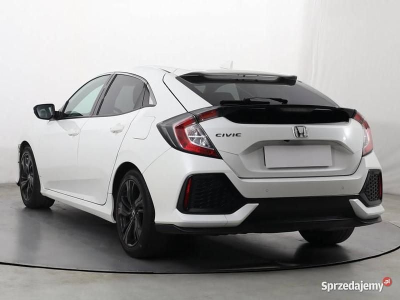 Używany Honda Civic 2017 Biały Hatchback