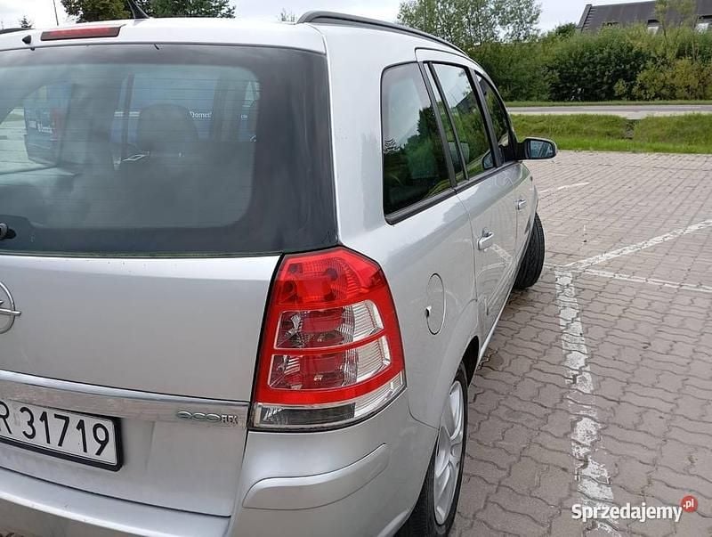 Używany Opel Zafira 116 KM (85 kW) 2009 Minivan