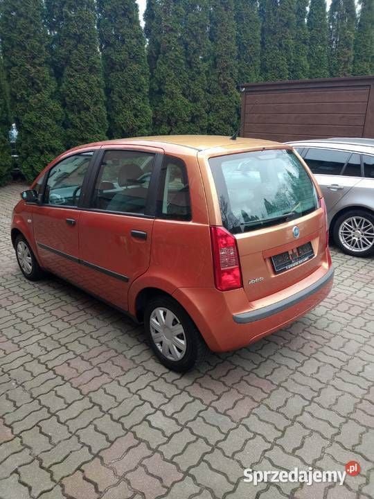 Używany Fiat Idea Dynamic 95 KM (69 kW) 2006 Złoty Minivan