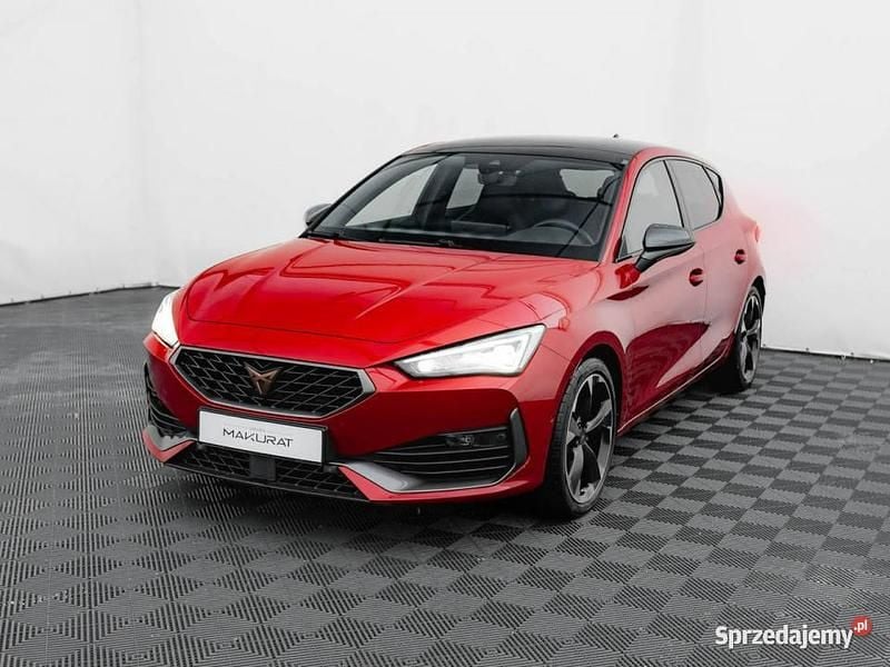 Używany Cupra Leon VZ 245 KM (180 kW) 2023 Czerwony (metalik) Hatchback