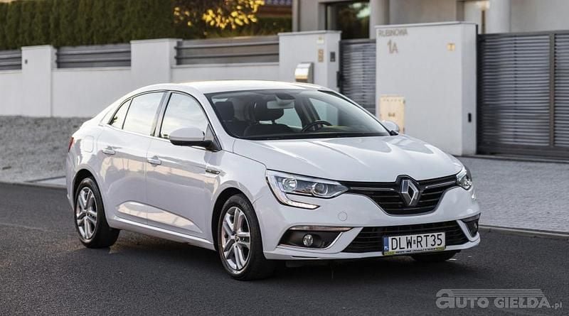 Używany Renault Mégane IV 2017 Biały Sedan/Limuzyna