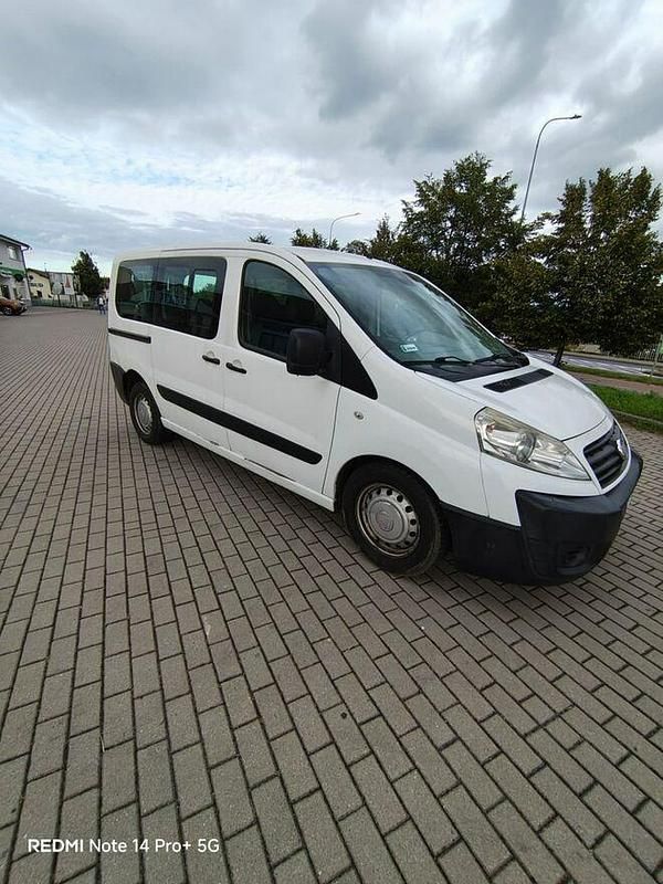 Używany Fiat Scudo 90 KM (66 kW) 2009 Biały Van