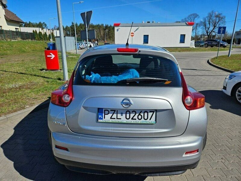 Używany Nissan Juke 94 KM (69 kW) 2012 Srebrny (metalik) SUV