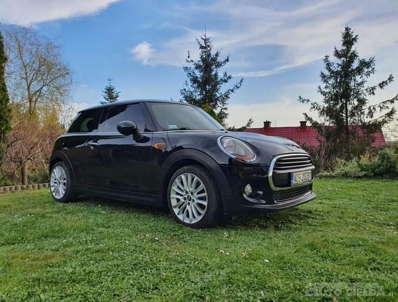 Czarny Używany 2015 Mini Cooper Hatchback | 43 999 zł (Uczciwa cena) - Obraz 1/4