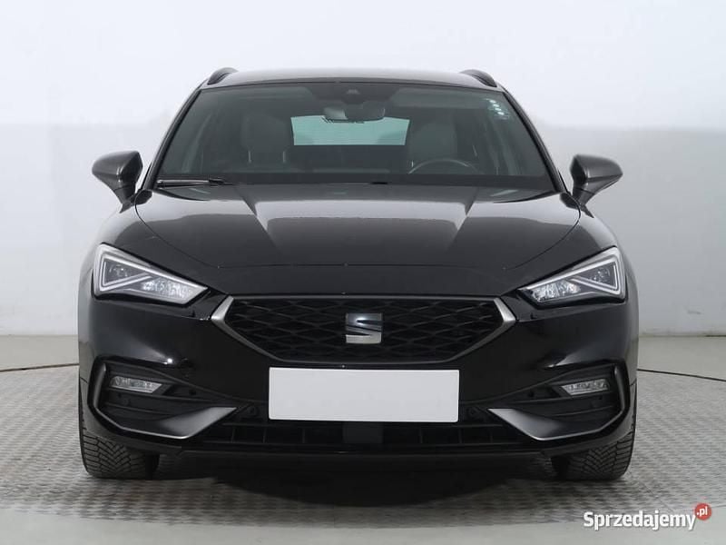 Czarny Używany 2021 Seat Leon Kombi | 76 999 zł (Uczciwa cena) - Obraz 1/4