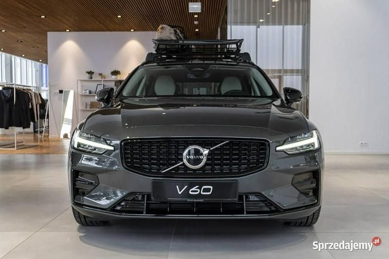 Nowe Volvo V60 Plus 2025 Zielony Kombi