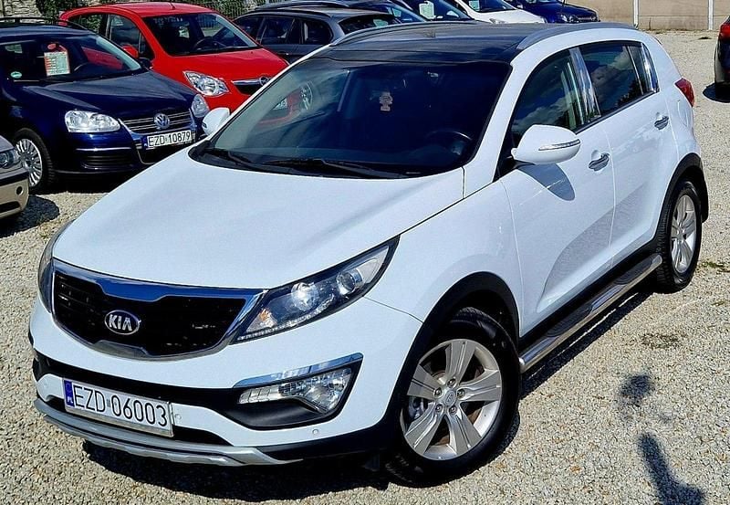 Biały Używany 2013 Kia Sportage 2 SUV | 39 900 zł (Uczciwa cena) - Obraz 1/4