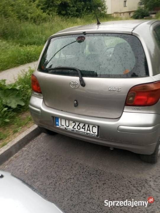Srebrny Używany 2005 Toyota Yaris Hatchback | 4000 zł (Uczciwa cena) - Obraz 1/3