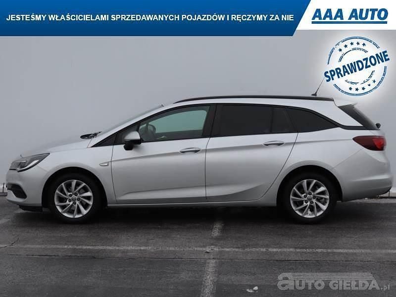Używany Opel Astra 2020 Srebrny