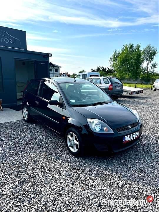 Granatowy Używany 2006 Ford Fiesta Hatchback | 5500 zł (Uczciwa cena) - Obraz 1/4