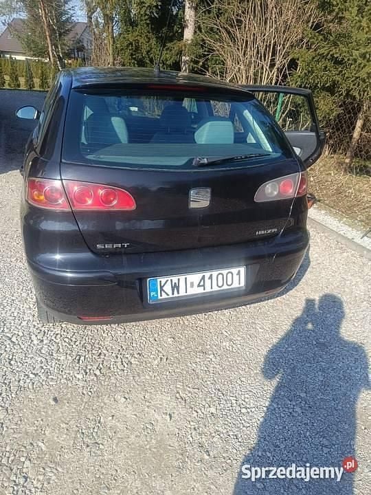 Używany Seat Ibiza 2003 Czarny Hatchback