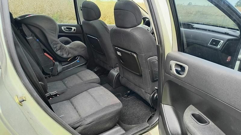 Srebrny Używany 2005 Peugeot 307 Kombi | 4000 zł - Obraz 1/4