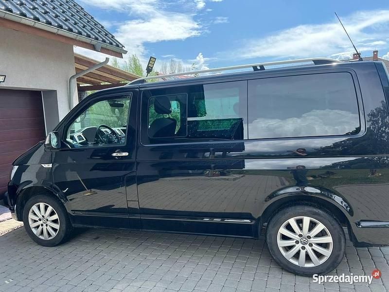 Czarny Używany 2015 VW Multivan Minivan | 135 000 zł - Obraz 1/4