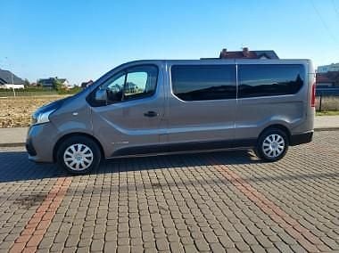 Szary Używany 2017 Renault Trafic Minivan | 51 500 zł (Super Cena) - Obraz 1/4