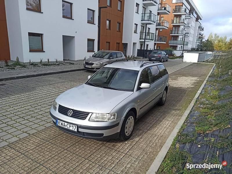Srebrny Używany 1999 VW Passat Kombi | 2499 zł (Dobra cena) - Obraz 1/4