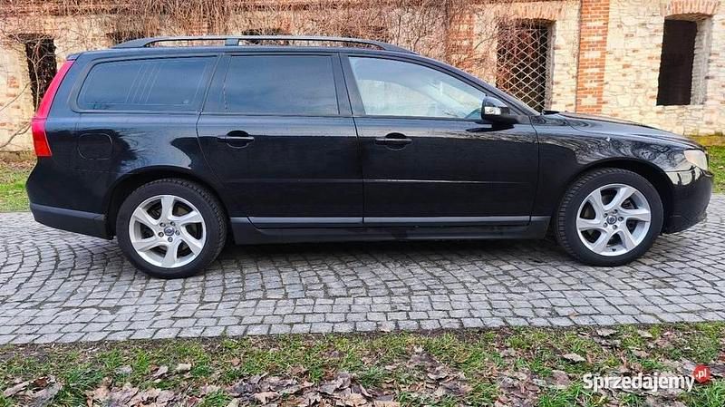 Używany Volvo V70 2009 Czarny Kombi
